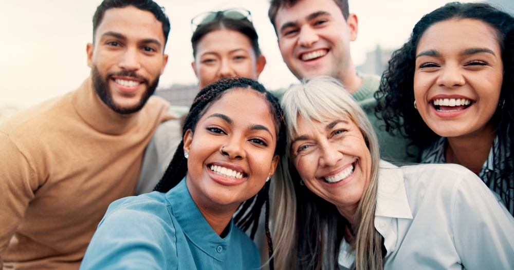 Southern Tides Dentistry modern front desk office space